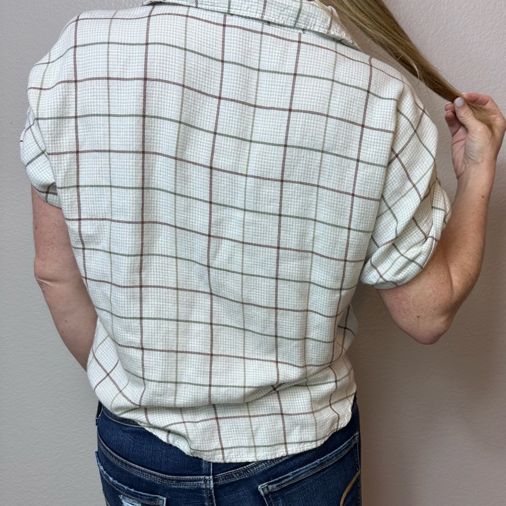 Shyanne country wear plaid cream women’s tie shirt in medium